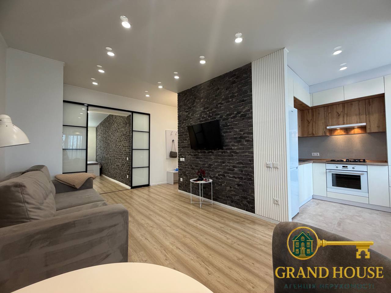 Оренда розкішної квартири в скандинавському стилі на 95 кварталі